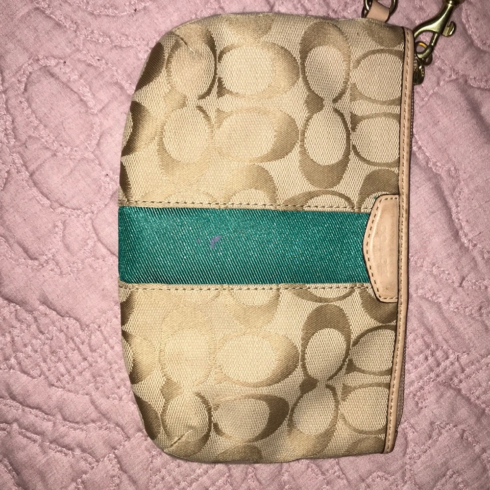 Coach wristlet! Like NEW!